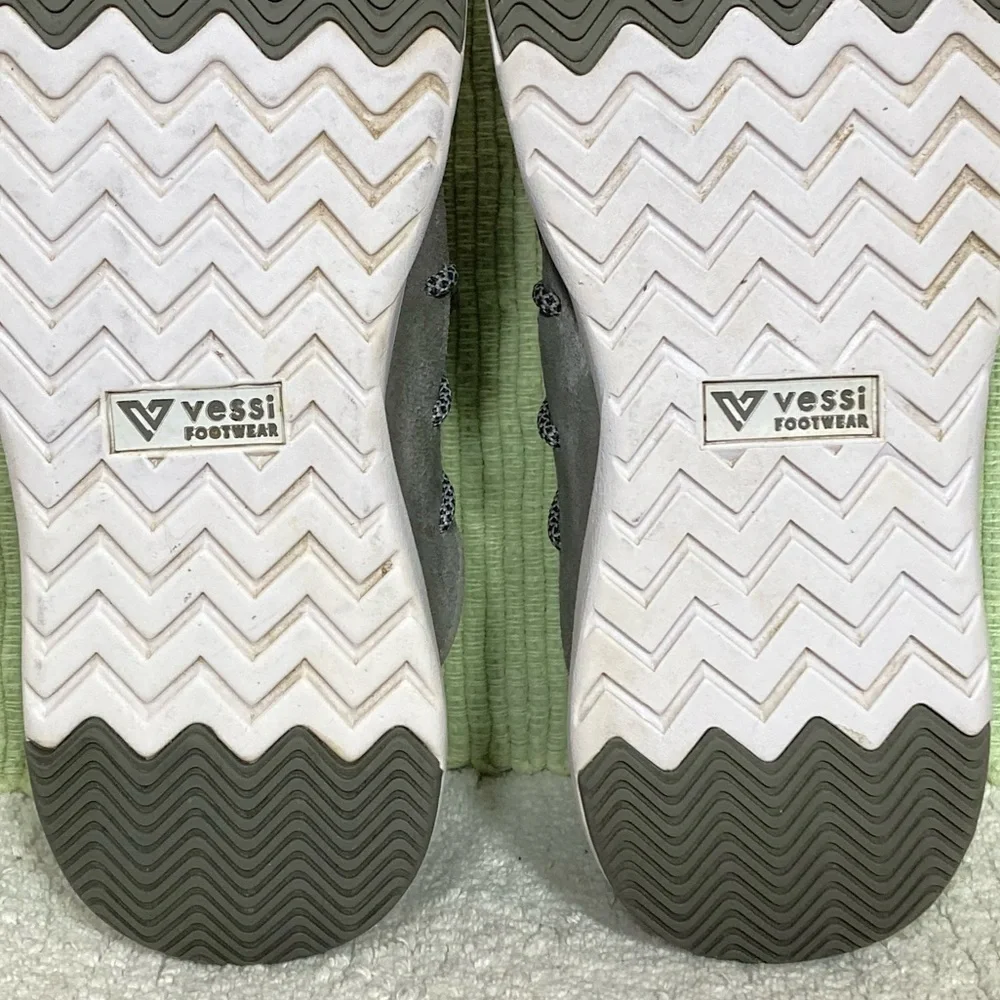 Vessi Cityscape Mens Grey Knit Classic Waterproof Lighweight Vegan Shoes SZ US 9